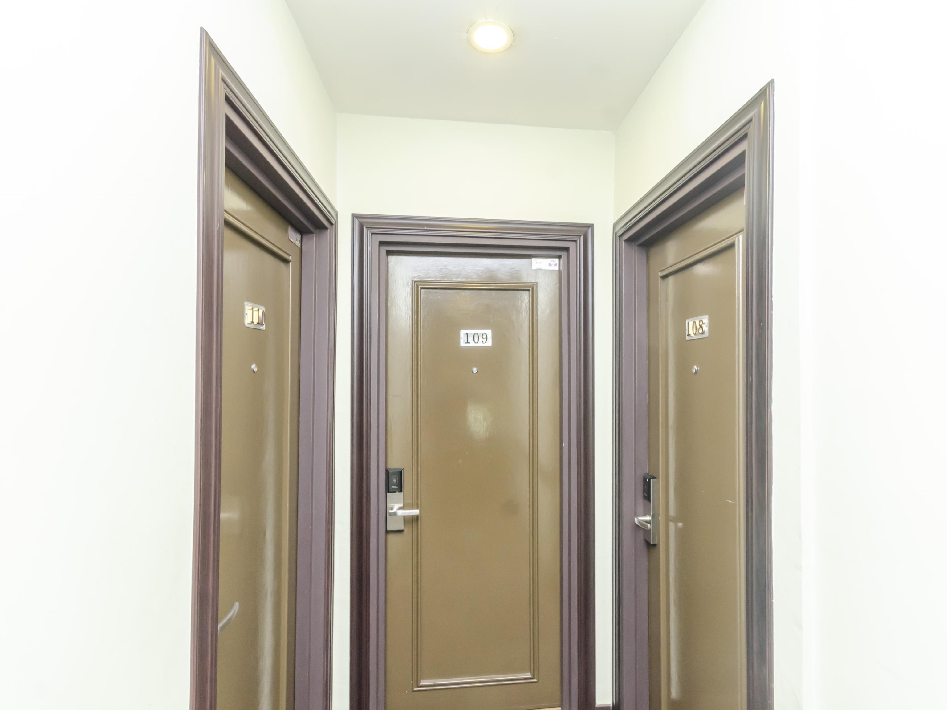 Super Oyo 1214 Oro Hotel Keluang Kültér fotó